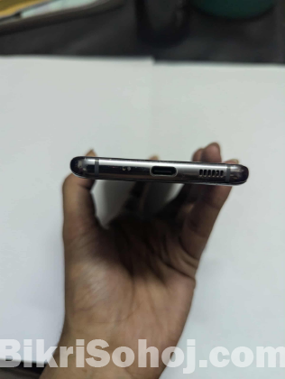 Samsung Galaxy S20 (Used)